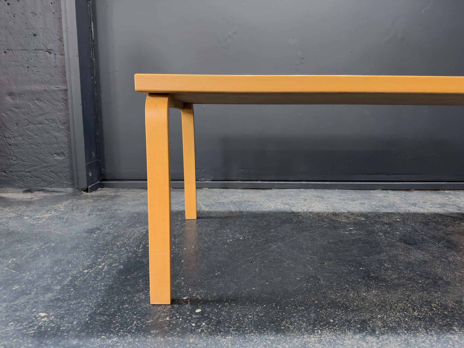 Alvar Aalto Table 83 photo 2120.0