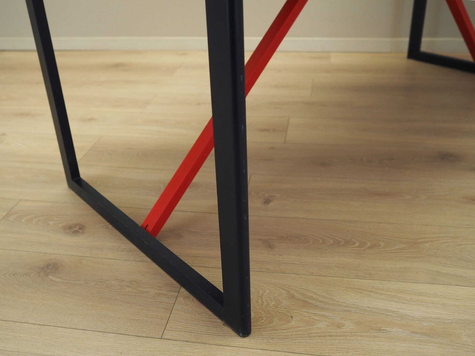 photo furniture Acacia Desk, Italian Design, 1980s, Production: Italy