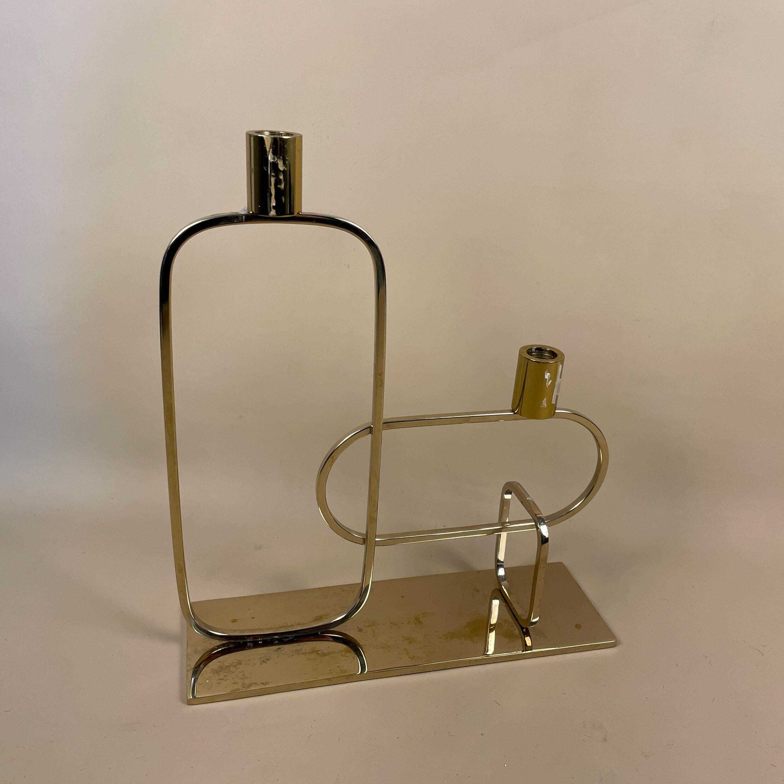 Retro Modern Gold Candelabra Gold Brass Metal Candlestick Candle Stick Vintage Taper Dinner Candlesticks Curved Pattern 2 Arms Table Top