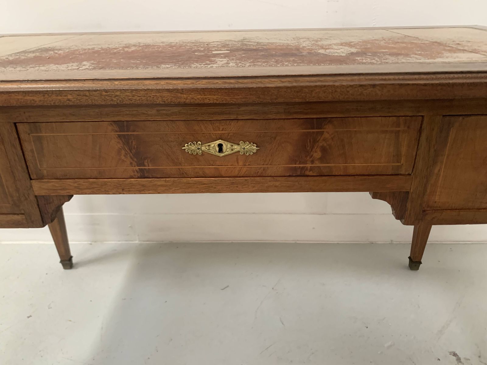 photo vinterior Directoire Style Desk In Mahogany And Veneer, 20th Century