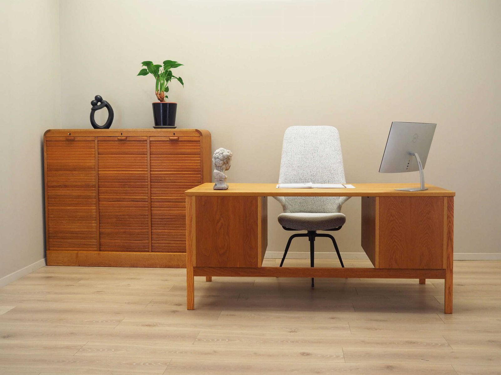Ash Desk, Norwegian Design, 1970s, Production: Norway photo furniture