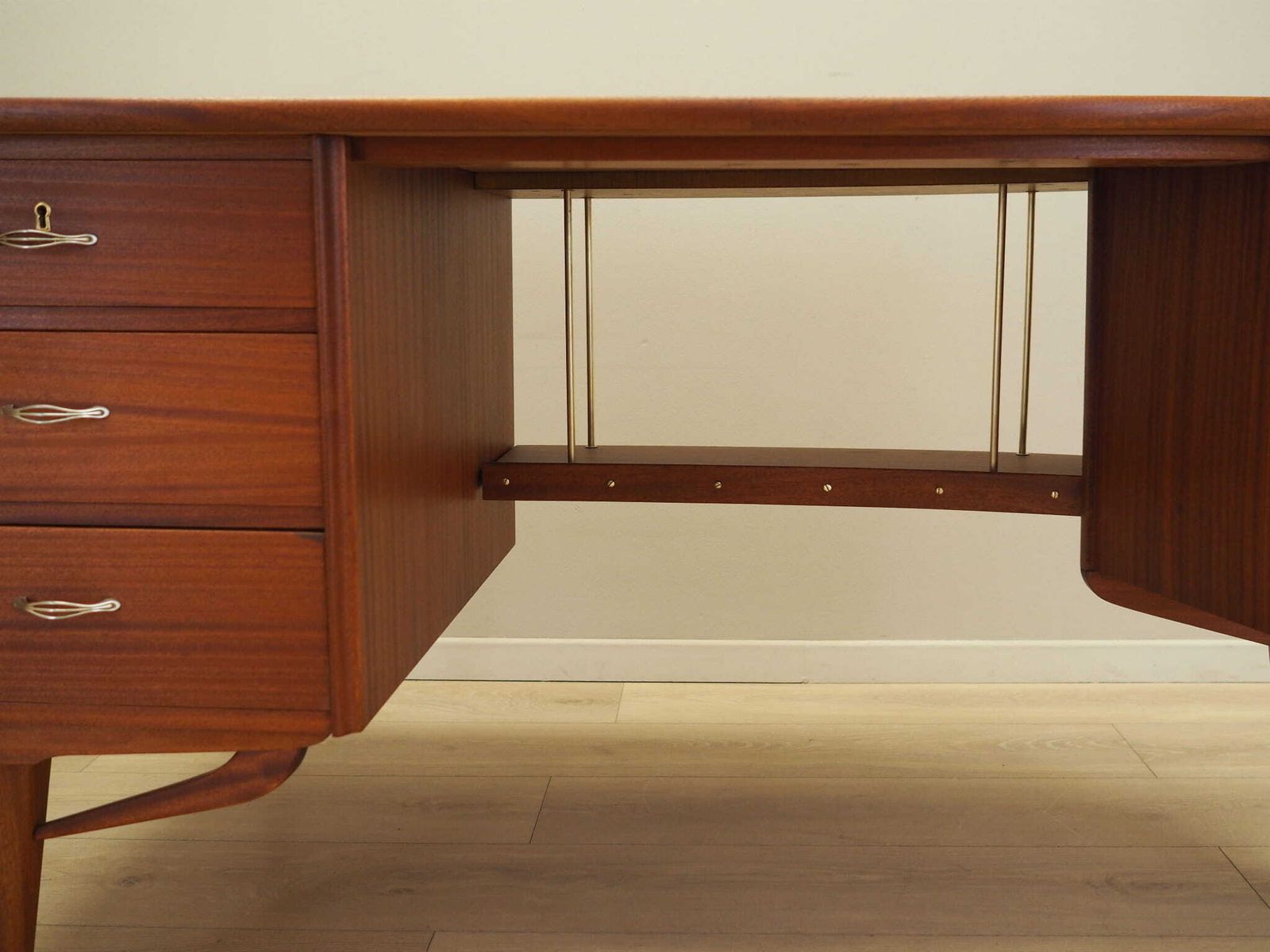 photo vinterior Mahogany Desk, Norwegian Design, 1960s, Production: Sola Møbler