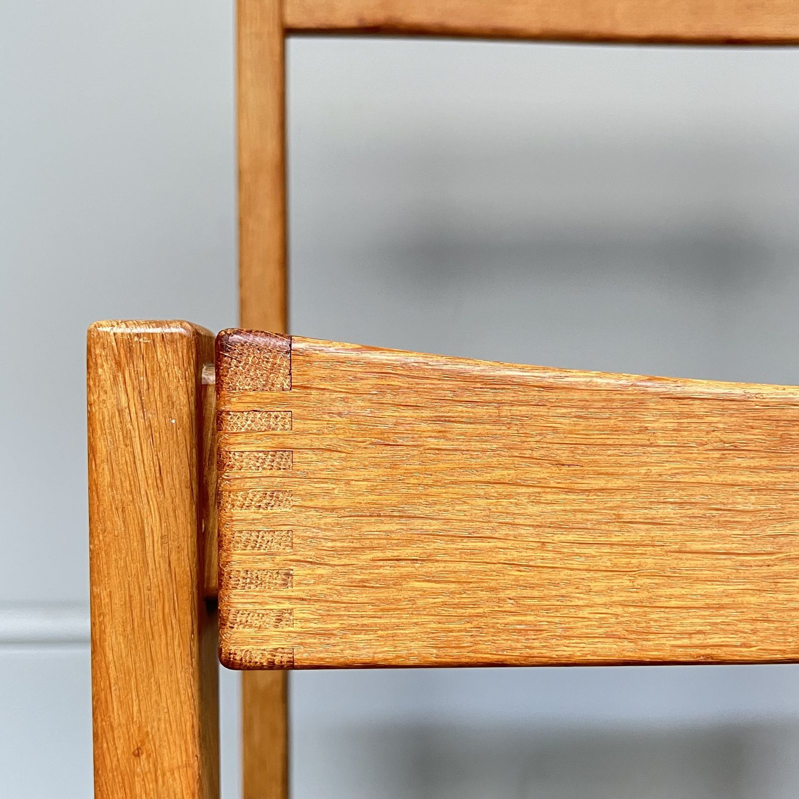 50 Available   Arts & Crafts Gordon Russell Winchester Cathedral Chair X8666 photo vinterior