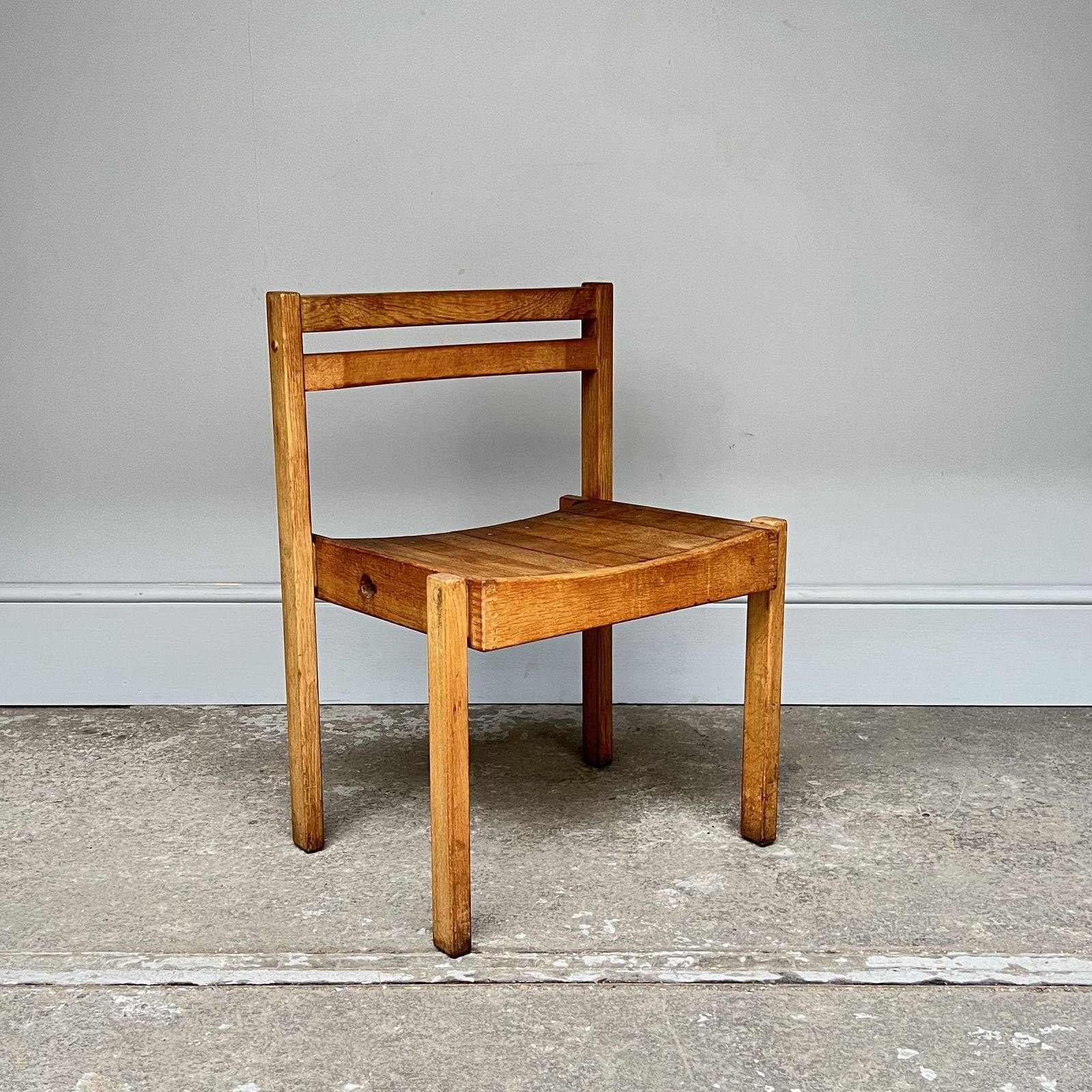 50 Available   Arts & Crafts Gordon Russell Winchester Cathedral Chair X8666 photo Furniture