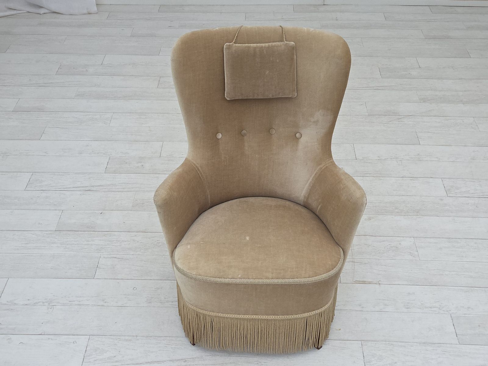 Ca. Jaren 1960, Deense Fauteuil In Groen/Bruin Meubelvelours, Ongerestaureerde Staat. photo for sale