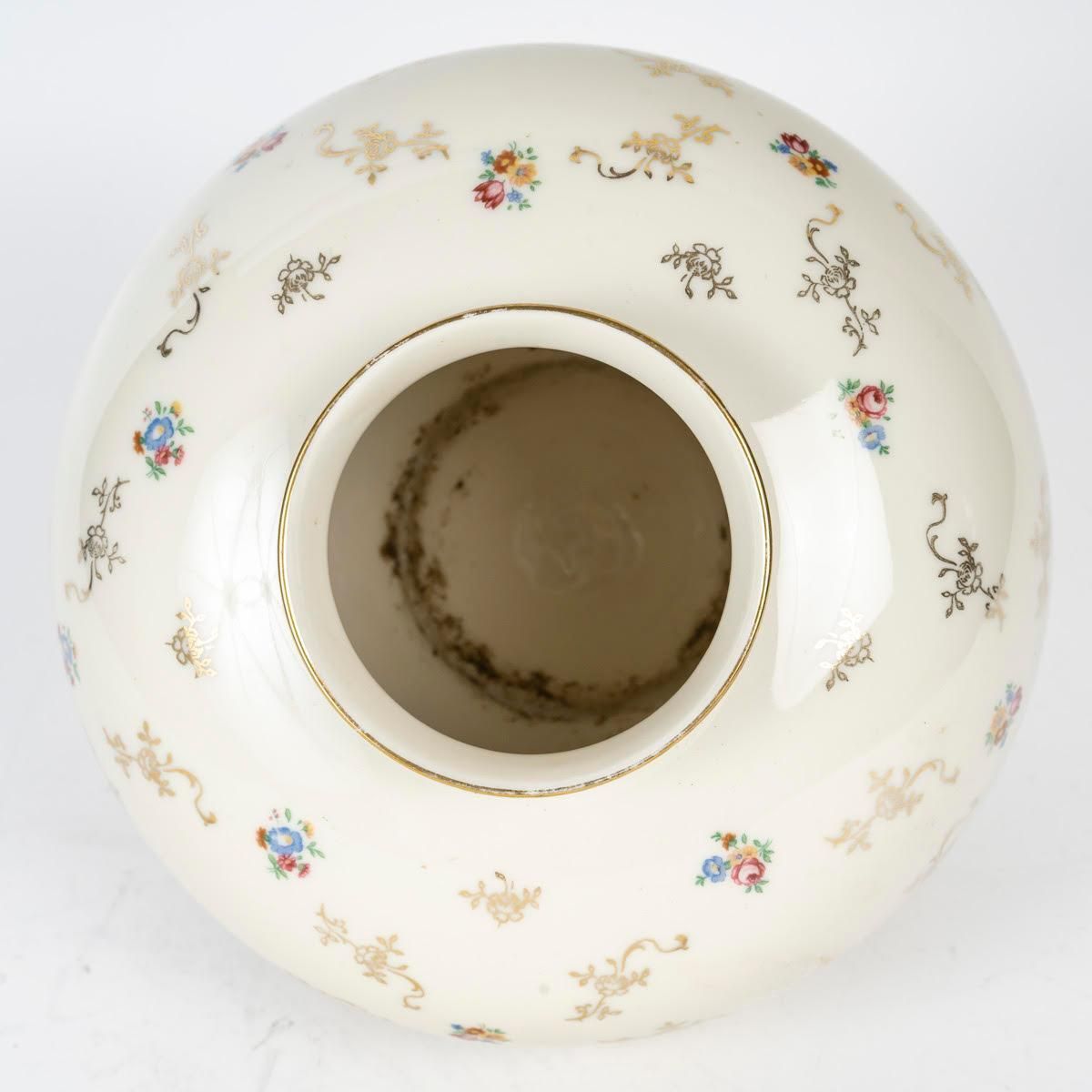 German Porcelain Boulle Vase, 20th Century. photo vinterior