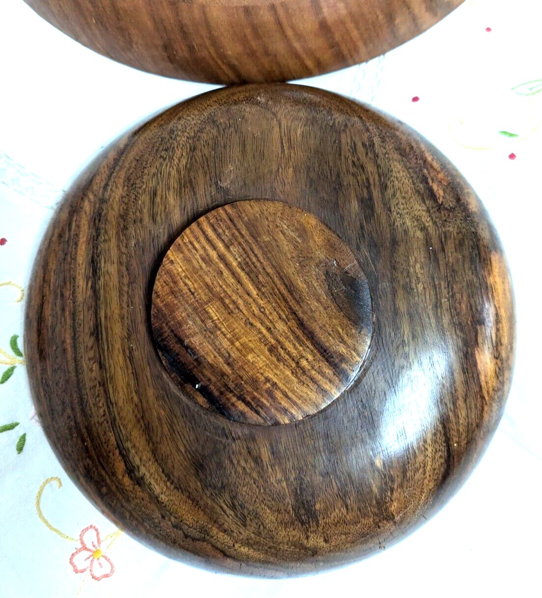 Pair Of Unused Retro Polished Wooden Teak Hand Turned Bowls Fruit Nuts Snacks 30cm Diameter photo vinterior