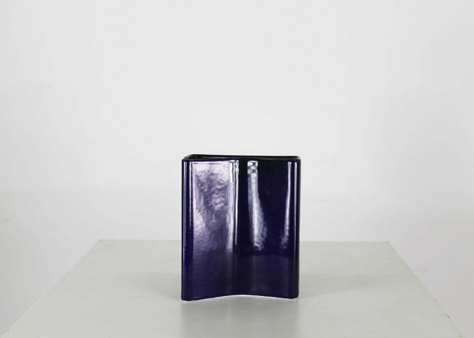 Angelo Mangiarotti Set Of Three Ceramic Vases By Fratelli Brambilla 1960s photo vinterior