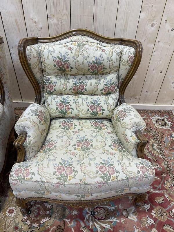 Paire De Fauteuils Bergères De Style Louis Xva Oreilles photo Furniture