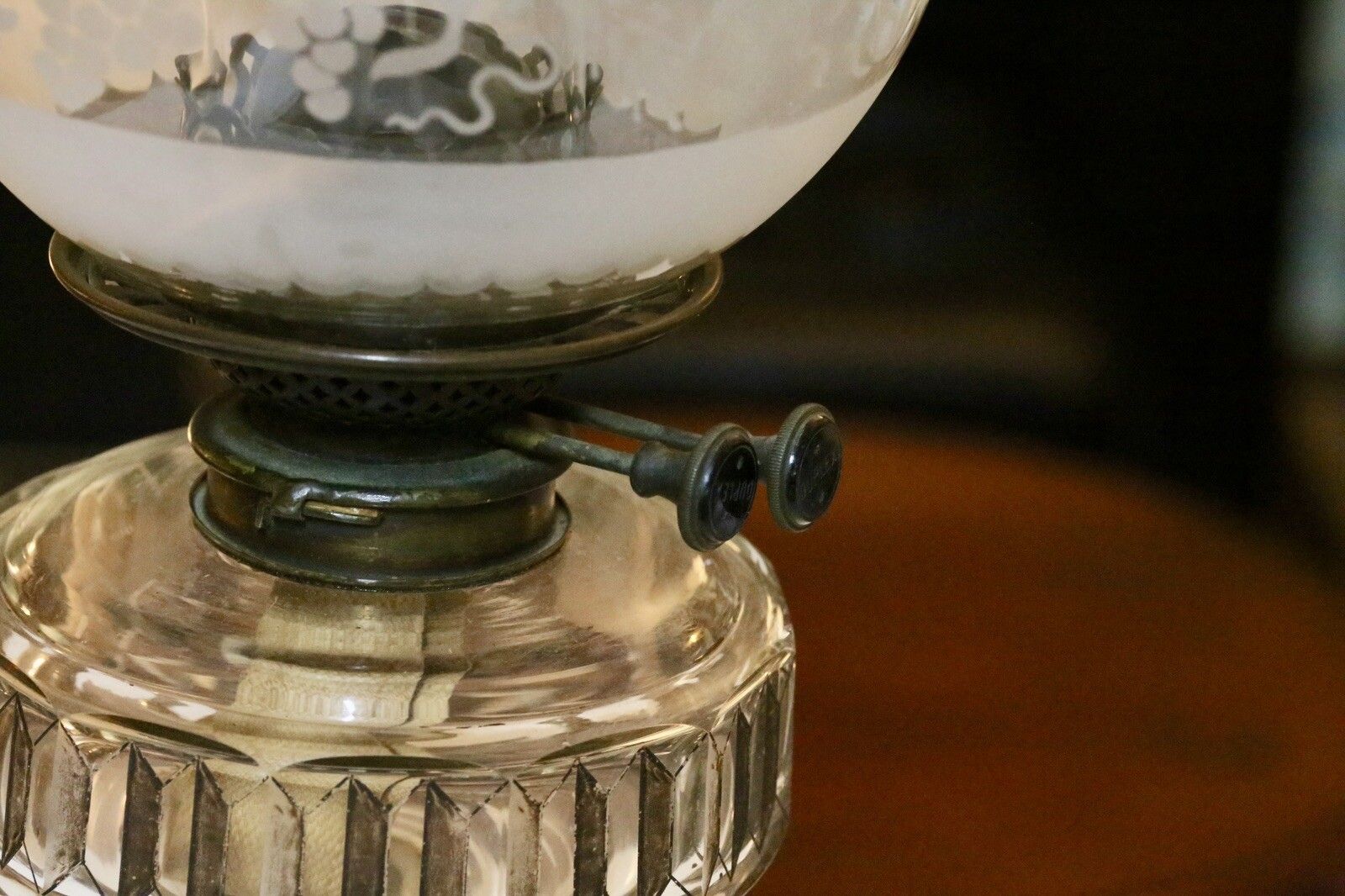 Victorian Art Nouveau Brass Oil Lamp With Crystal Glass Reservoir photo vinterior