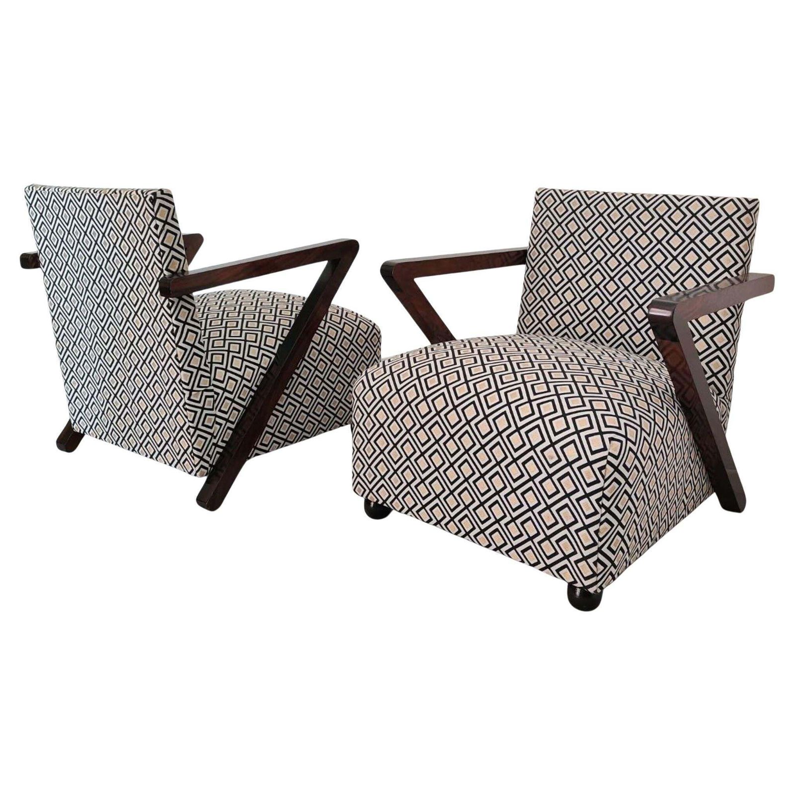 Pair Of Italian Art Deco Armchairs In Walnut And Geometric Fabric, 1930s