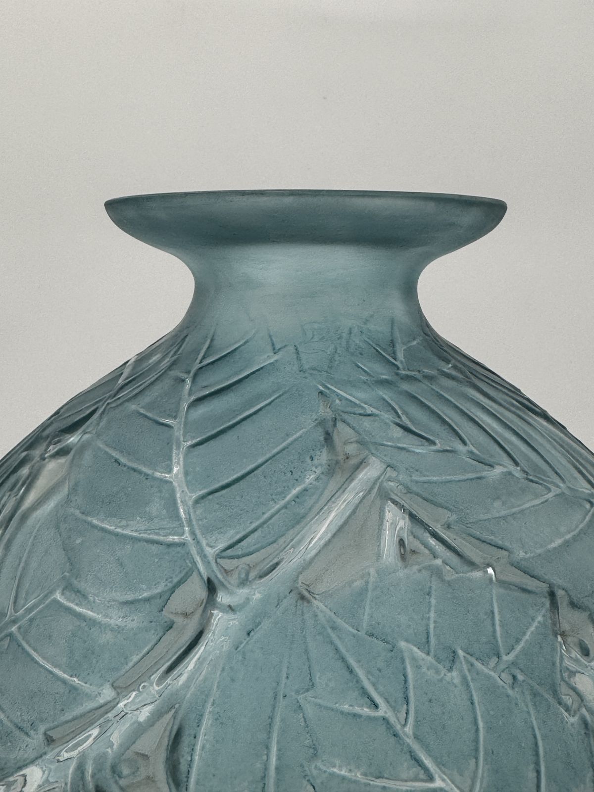 A R.Lalique Milan  Blue Patinated Glass Vase photo furniture