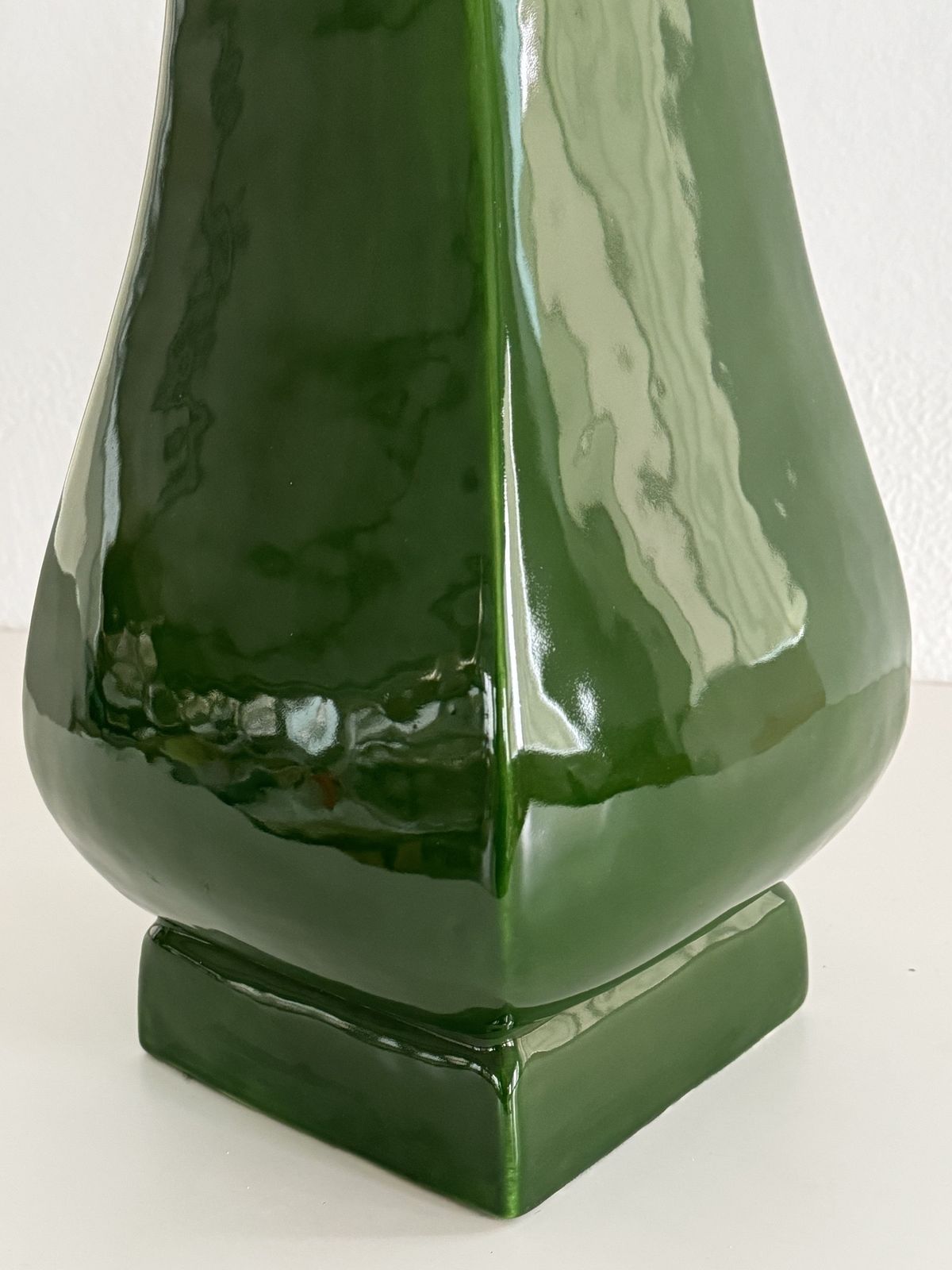 730.0 Italian Vintage Table Lamp Base In Shiny Green Ceramic By Zaccagnini Florence, 1970s photo