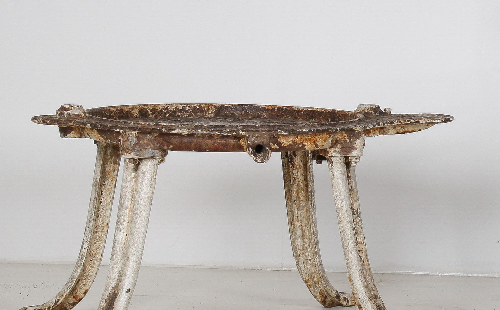Unusual 19th Century Victorian Cast Iron Garden Side Table Or Pot Stand photo 550.0