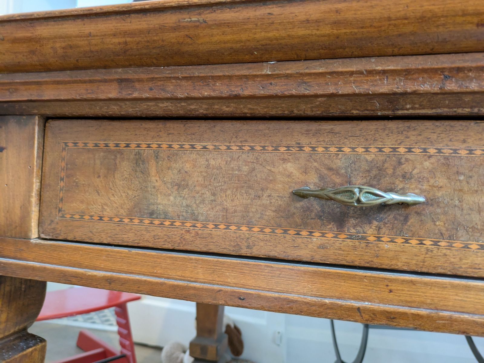 photo furniture Antique Italian Large Wooden Table