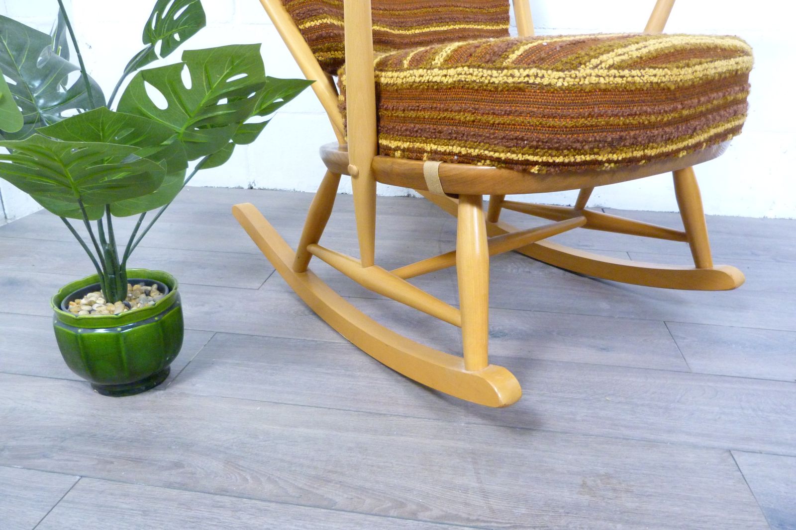 Ercol Windsor Grandfather Blonde Rocking Chair photo Furniture