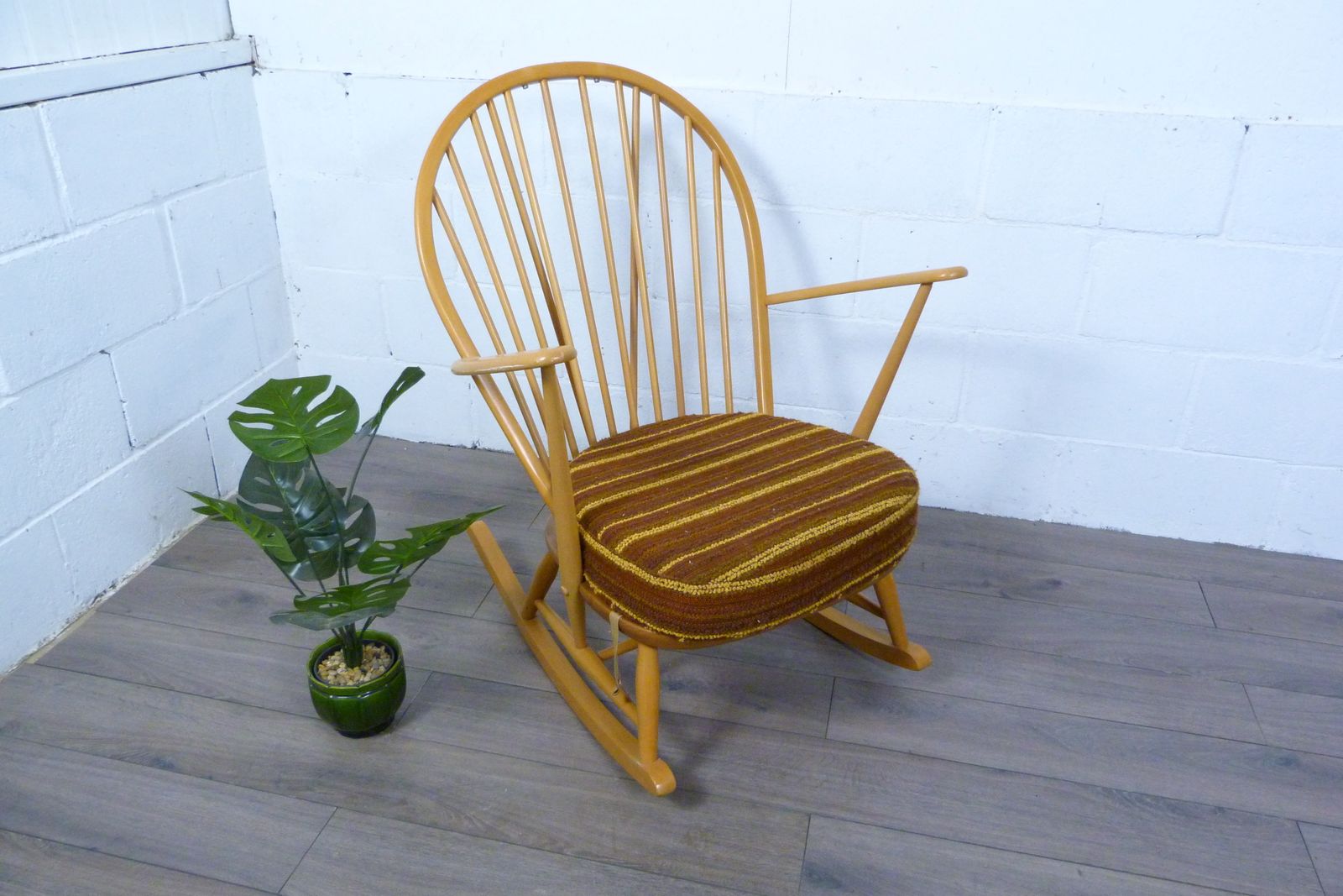 photo buy Ercol Windsor Grandfather Blonde Rocking Chair
