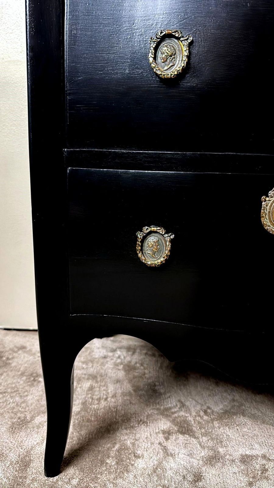 photo buy Louis XV Style Black Lacquered Walnut Chest Of Drawers With Bronze Decorations