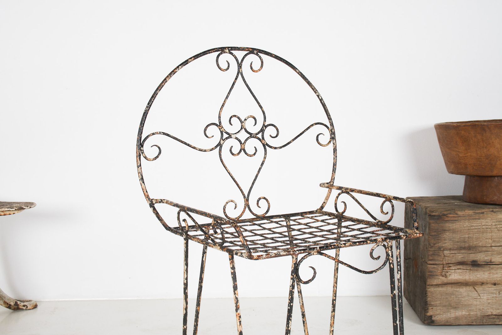 Beautiful Weathered Wirework Scroll Iron Garden Chair photo 335.0