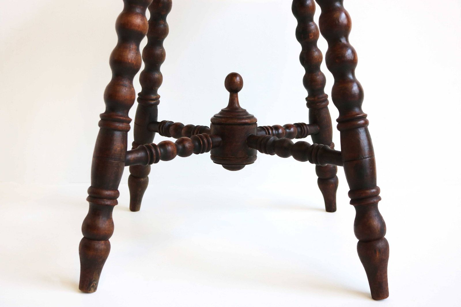 English Oak Stool, 19th Century Antique Victorian Style Carved Wood Carved Stool Bobbin Stool Side Table Kettle Stand Craftsmanship photo Furniture