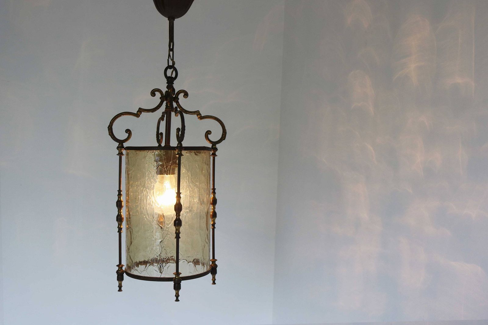 Antique Style Brass Vintage Chandelier Pendant Lantern Hanging Lamp Textured Cylinder Glass Cylindrical French Entryway Hall Light 1950s photo Lighting