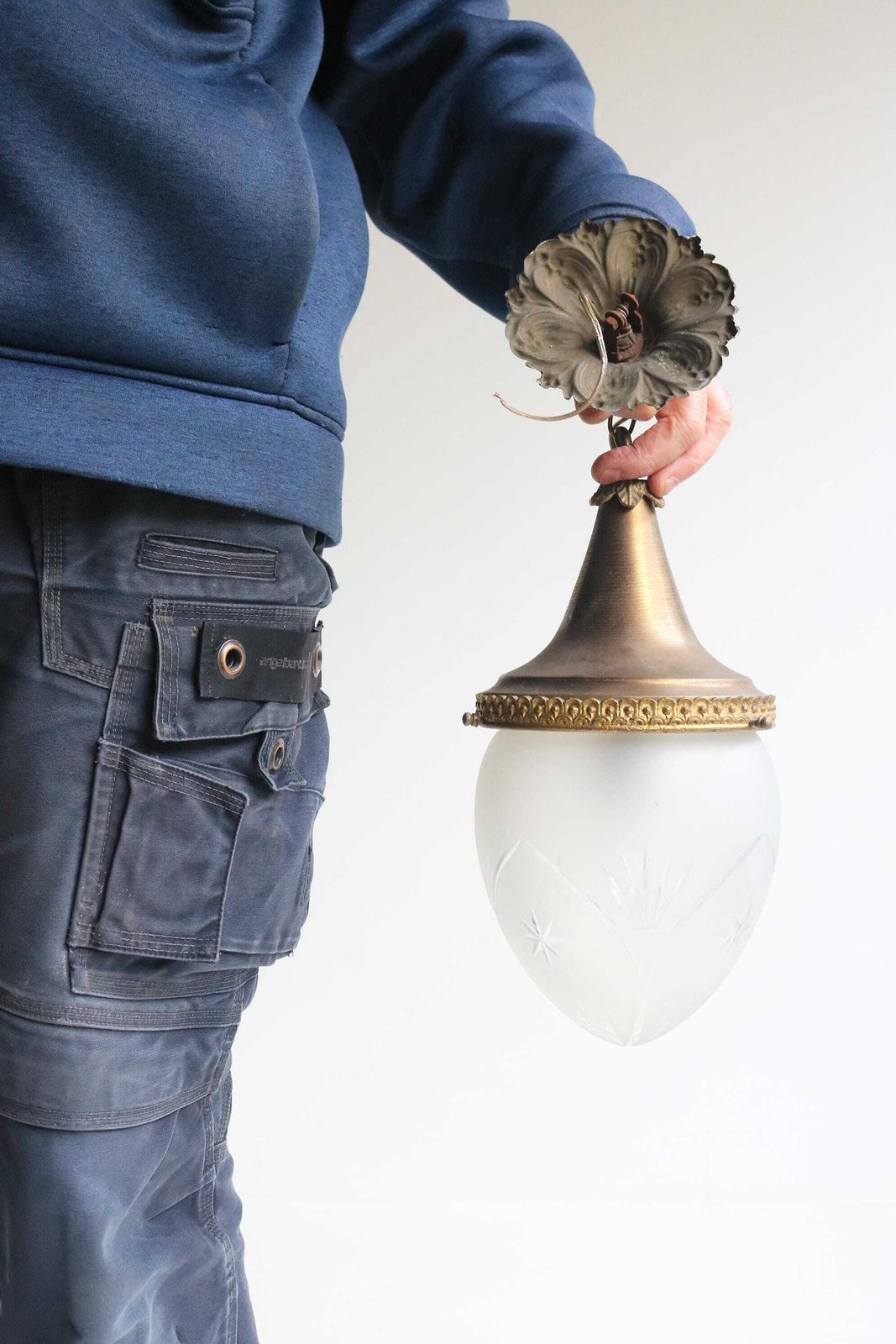 photo furniture Antique French Hanging Lamp In Gilded Brass And Frosted Etched Glass Teardrop Shape Ceiling Lamp Pendant Light Ca. 1910