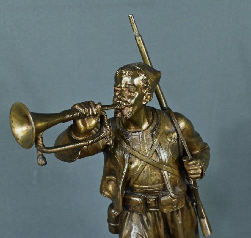 Bronze “The Zouave Trumpeter” By E. Carlier – Early 20th Century photo Art