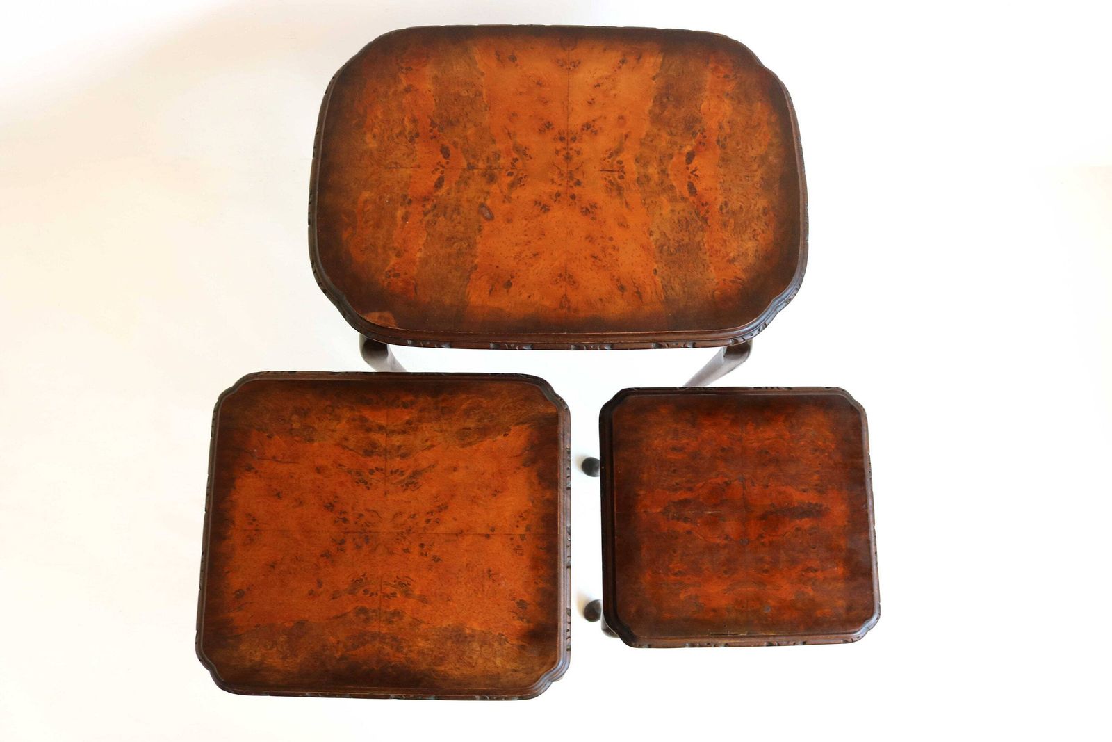 Queen Anne Style Nesting Tables Set Of Three Wood Carved Side Tables Vintage Additional Tables Antique Style Classic Stacking Tables photo buy