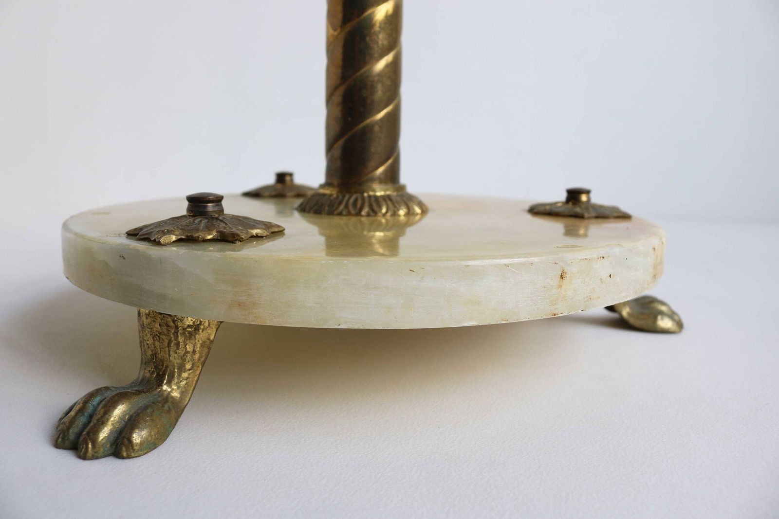 Kapstok Met Marmeren Voet, Versierd Messing, Hollywood Regency Stijl, Gouden Afwerking, Vintage Gedraaide Zuil, 60 photo buy