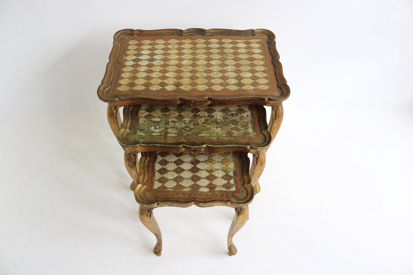 Graceful Set Of Three Italian Florentine Gold Hollywood Regency Wood Stacking Nesting Tables Additional Tables Side Tables Set Tables 1960s