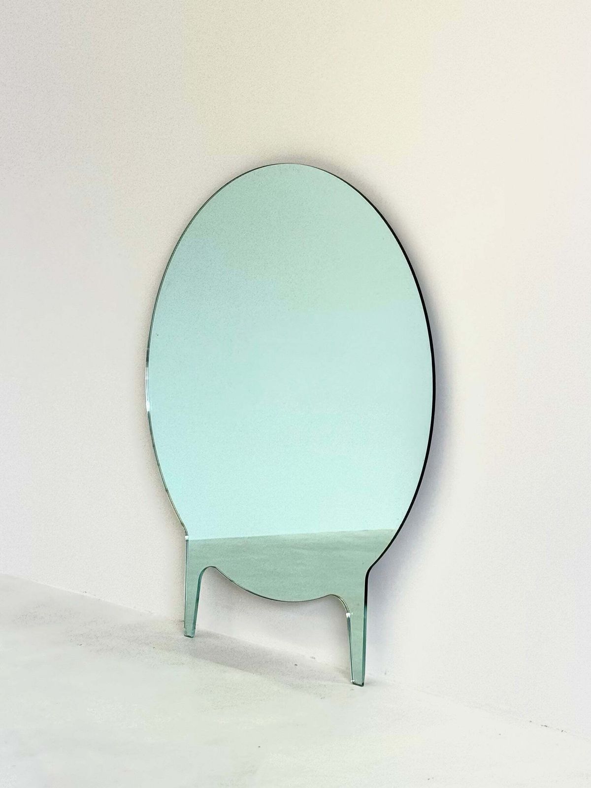 Xl Grote Ronde Mir Spiegel Ontworpen Door Roderick Vos photo furniture