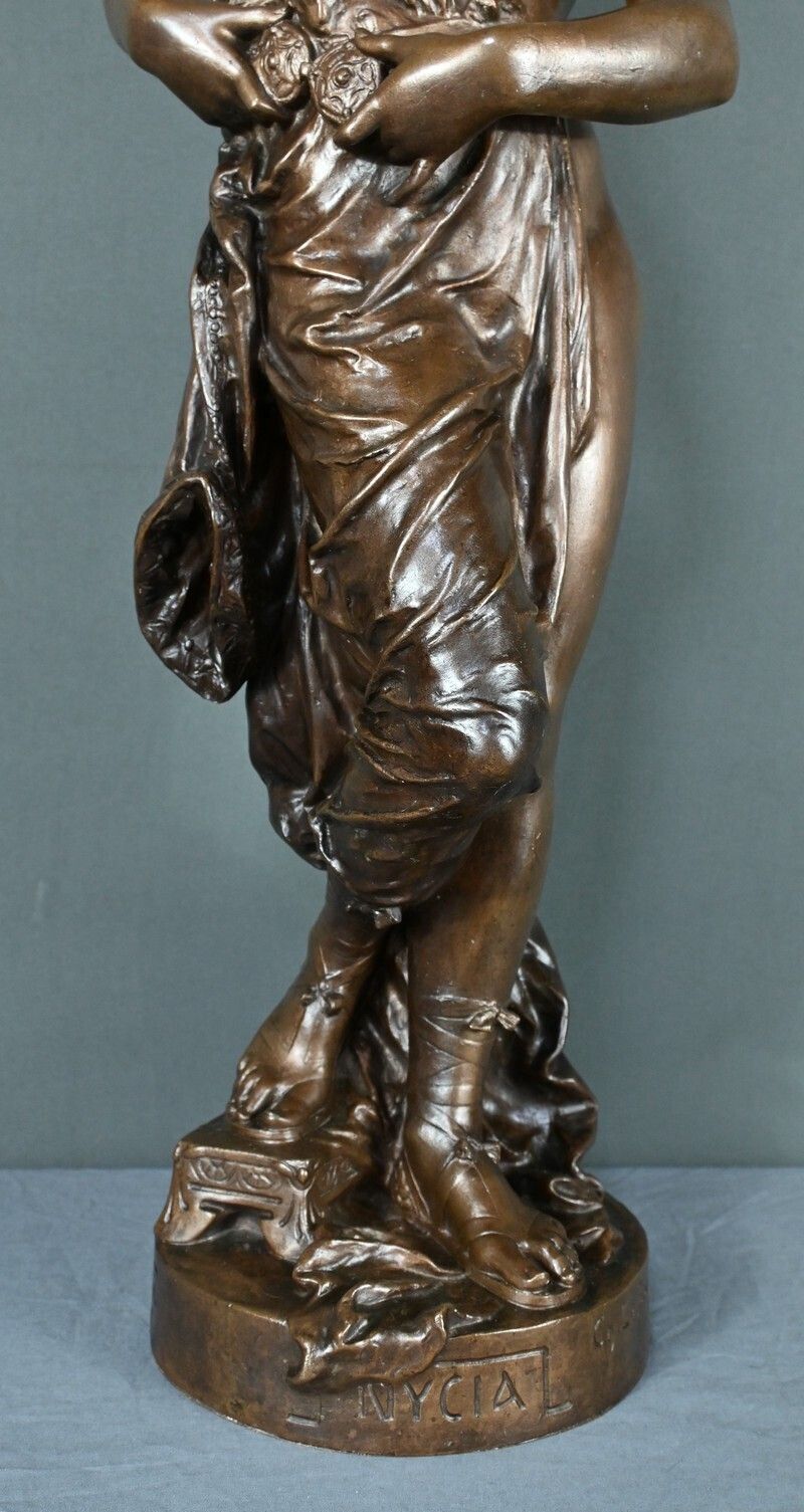 photo furniture Important Bronze “Nycia” By Ch. Le Bourg – 2nd Part Of The 19th Century