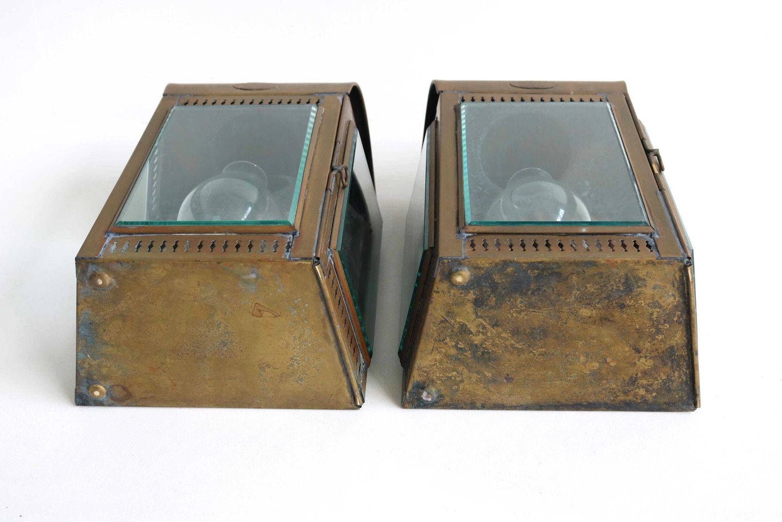 photo furniture Pair Victorian Ship's Brass Lanterns By Davey & Co Of London, England Ca 1890 , Yacht Cabin Lanterns 19th Century