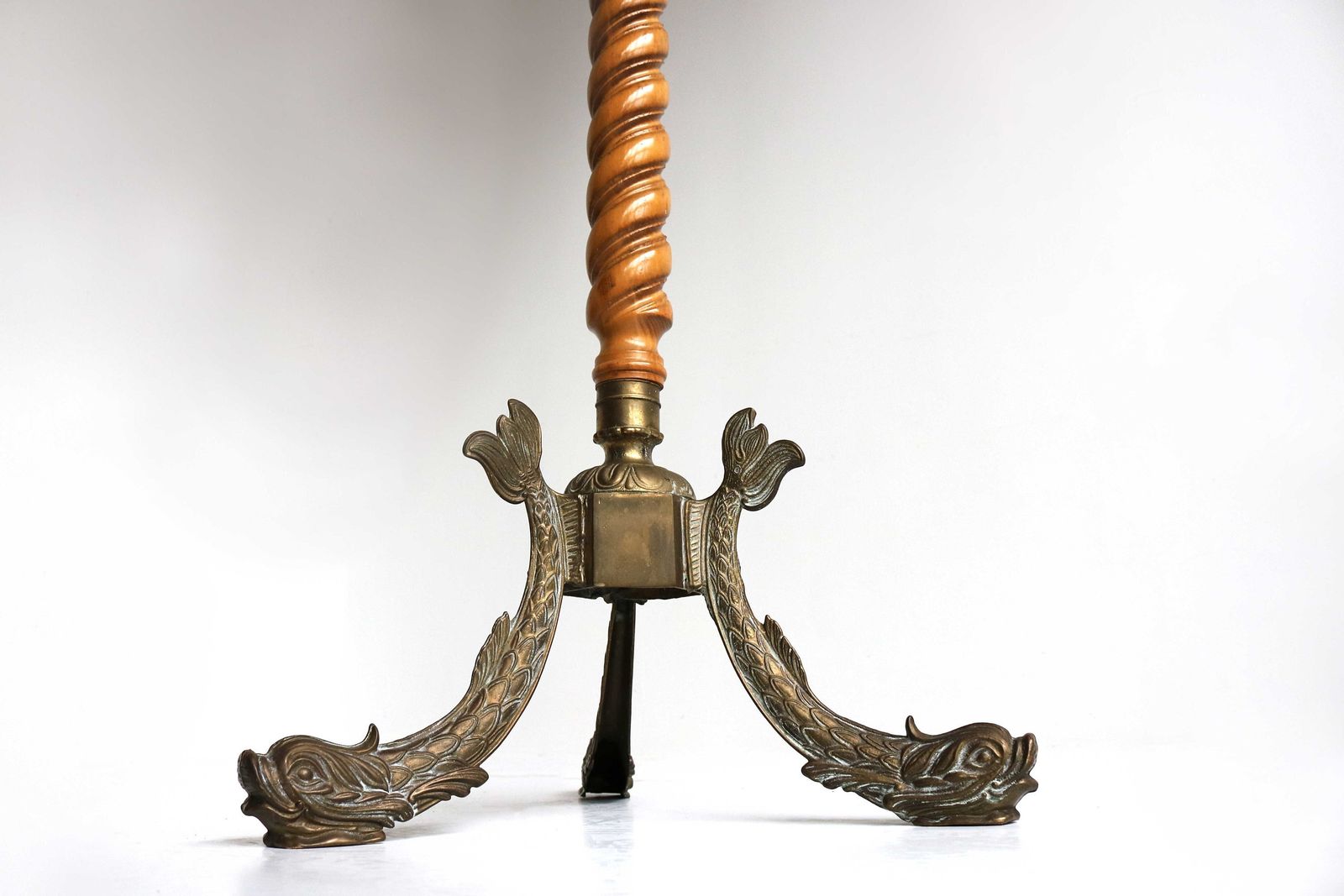 Ornate Brass & Barley Twisted Wood Italian Coat Hat Rack Hall Tree Floor Stand Hollywood Regency Vintage Fish Base Bedroom Furniture 1950s