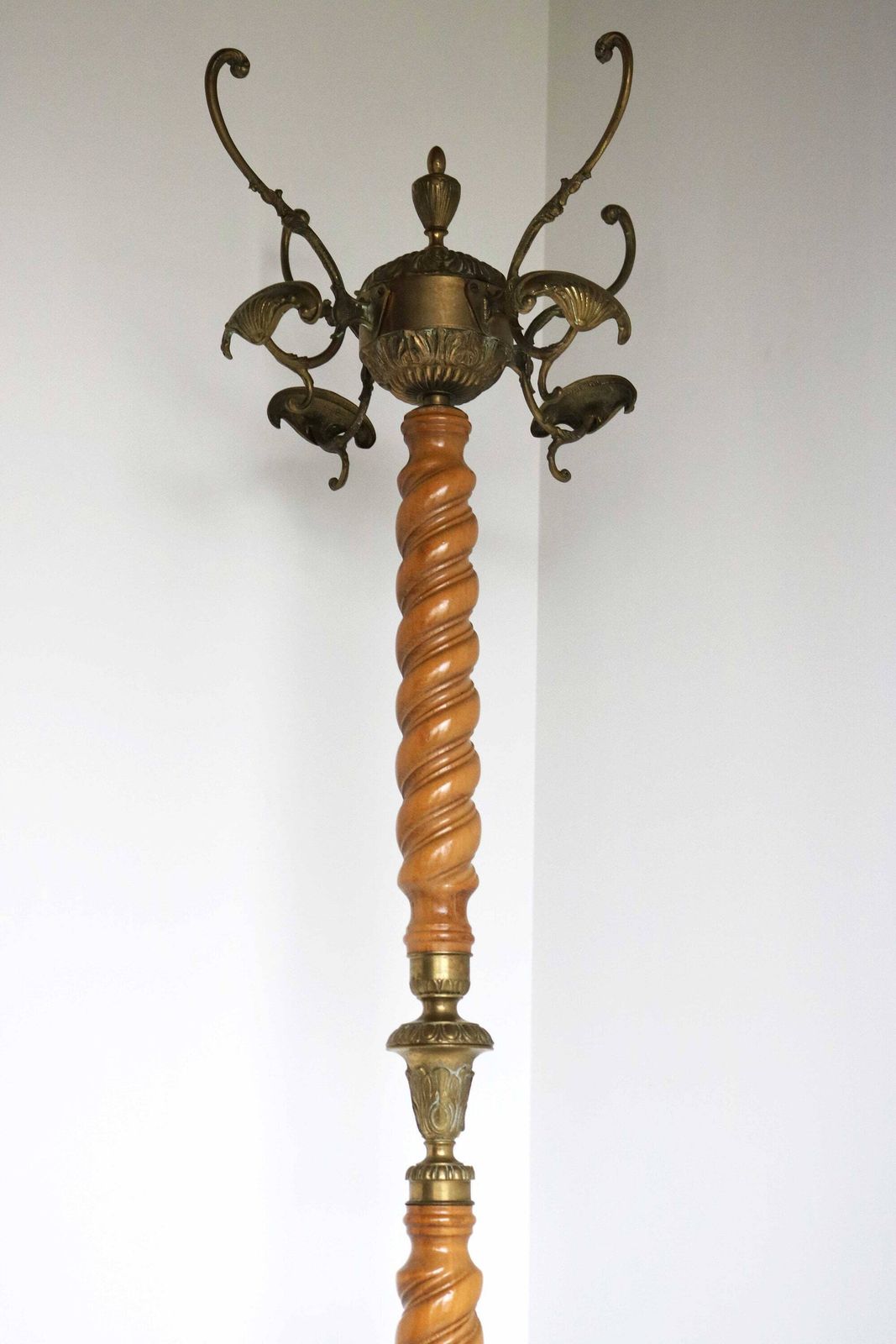 Ornate Brass & Barley Twisted Wood Italian Coat Hat Rack Hall Tree Floor Stand Hollywood Regency Vintage Fish Base Bedroom Furniture 1950s photo 1101.0