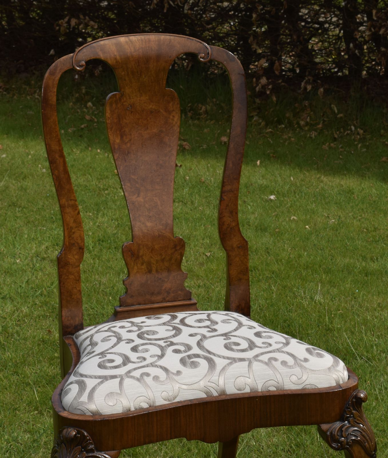 photo vinterior Pair Of Quality Walnut Chairs, 1800s