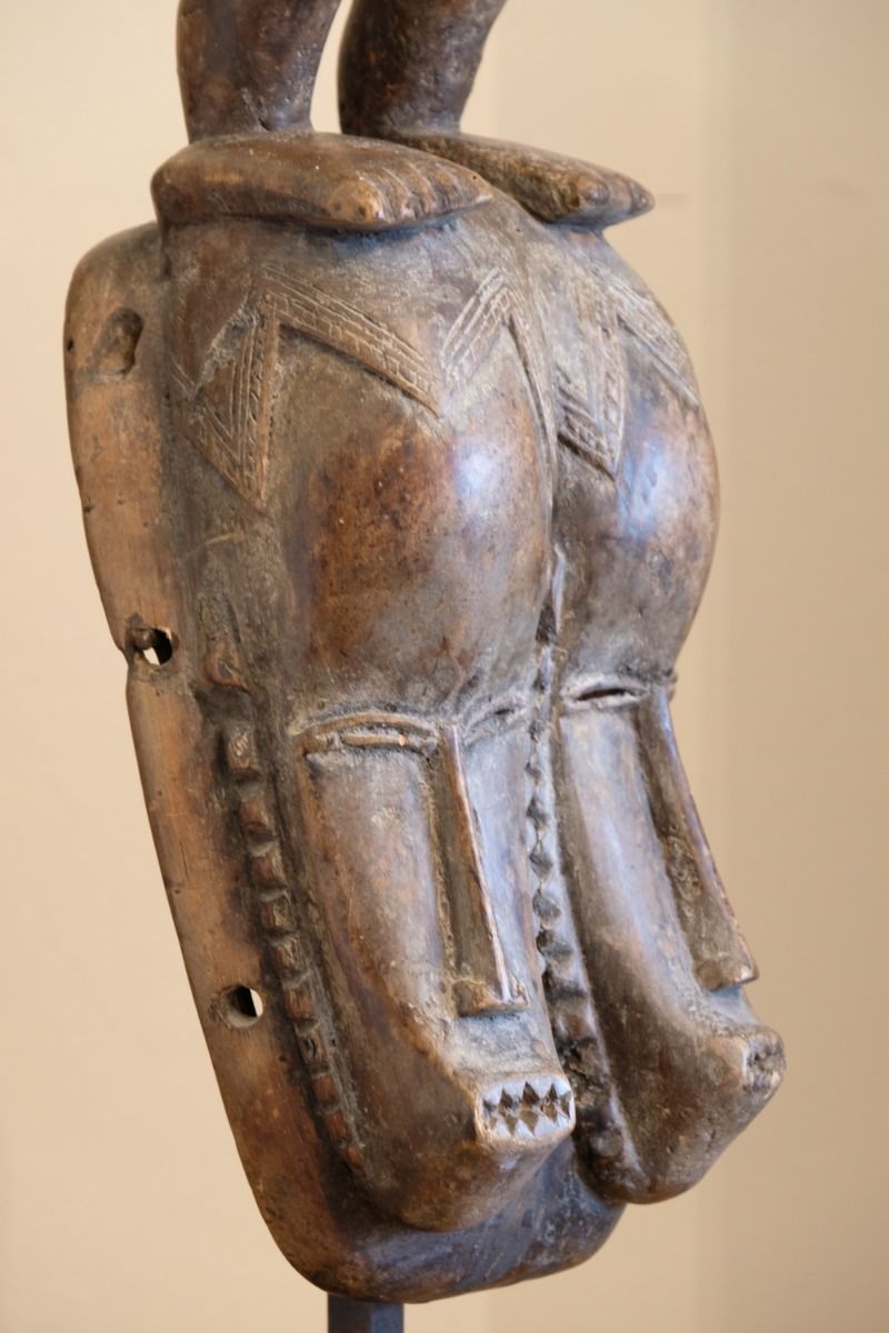 Carved African Guro (Gouru) Fertility Figure Sculpture On Stand photo vintage