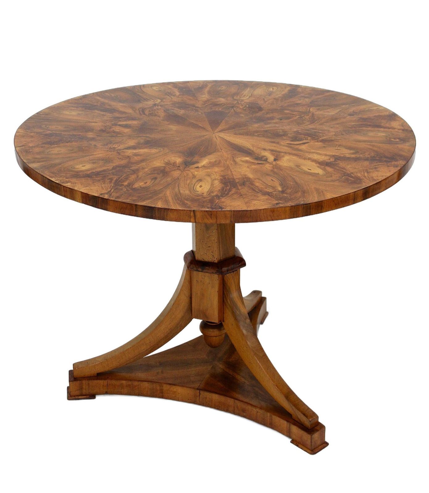 19th Century Biedermeier Walnut Center/ Dining Table, Polished   At Ca. 1830