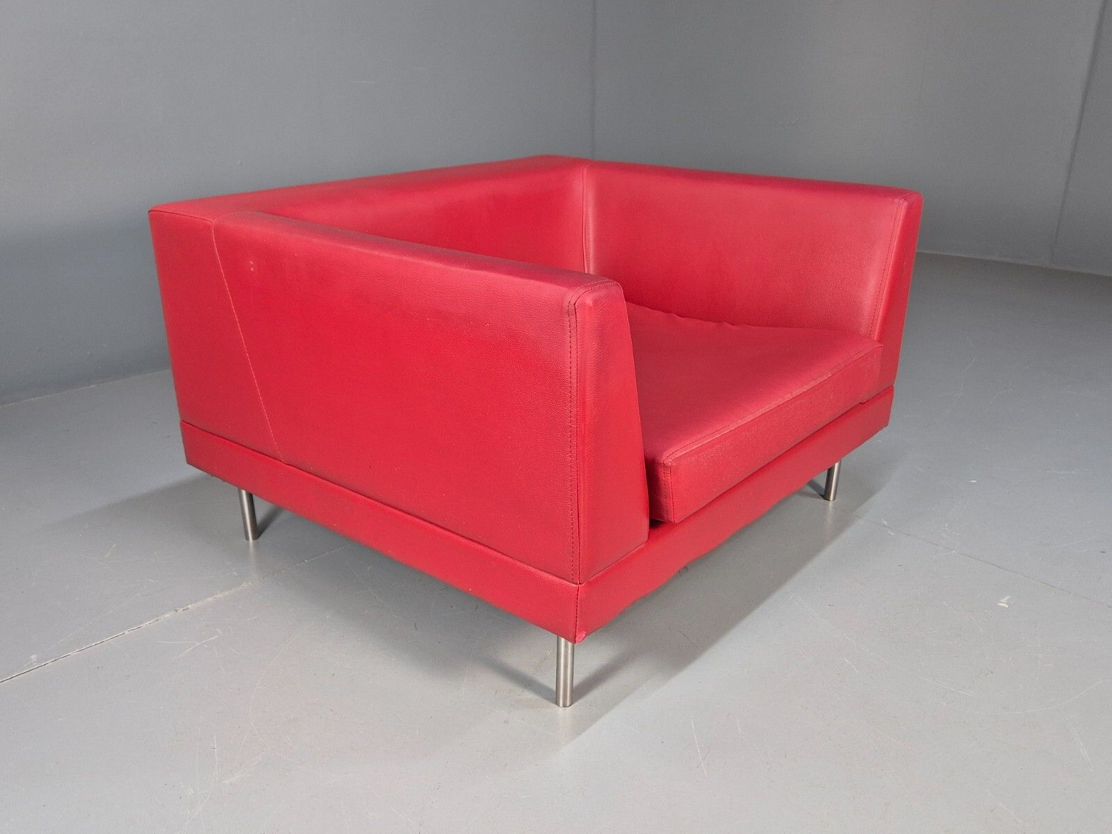Vintage Red Vinyl Modern Design Lounge Chair Modus Brand Retro Style Eb9409 Mnor photo buy