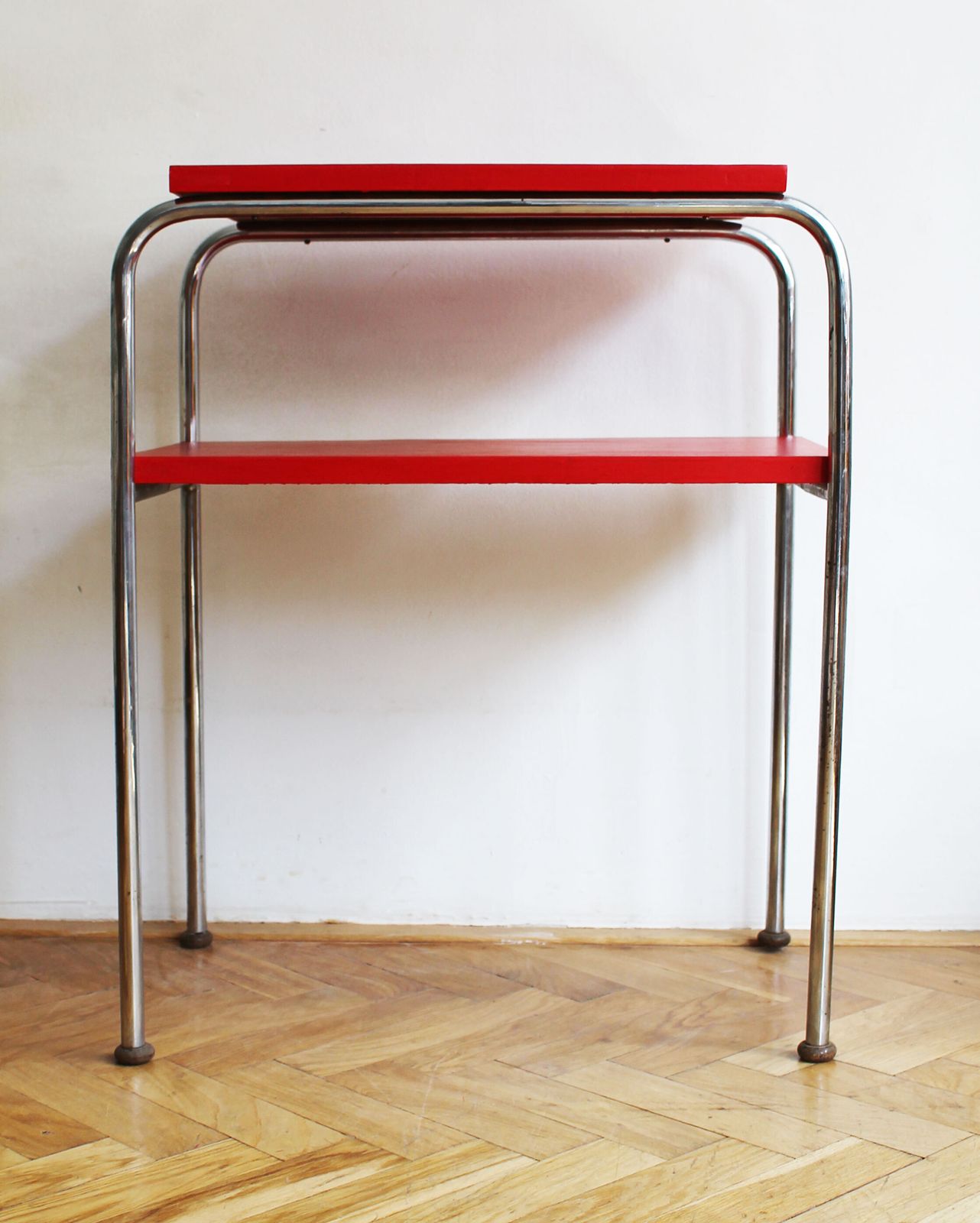 320.0 1930's Modernist Tubular Side Table Model R 7 By Slezak photo