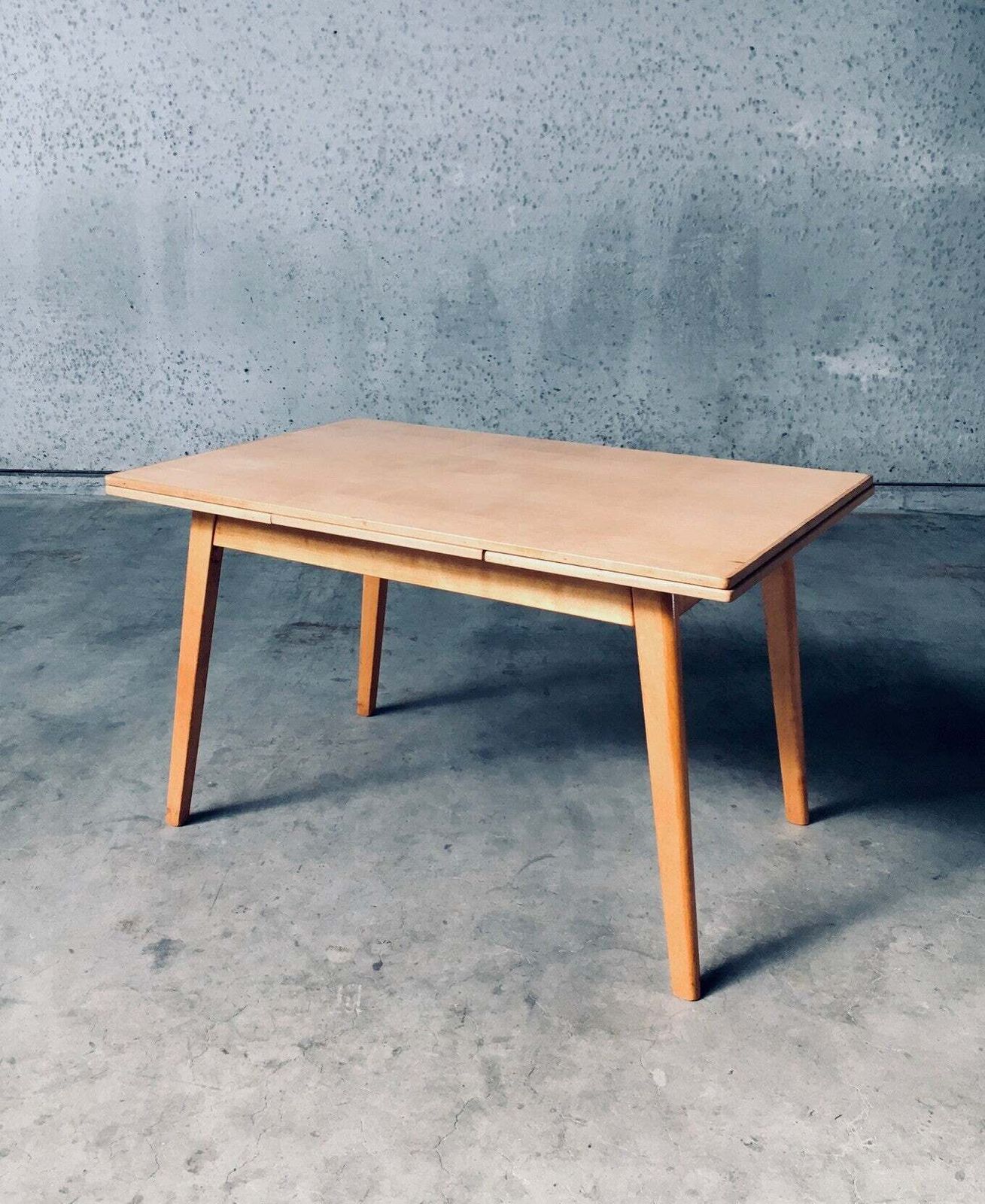 photo furniture Uitschuifbare Eettafel, Jaren 1950, Mcm Dutch Design – Cor Alons Voor Gouda Den Boer