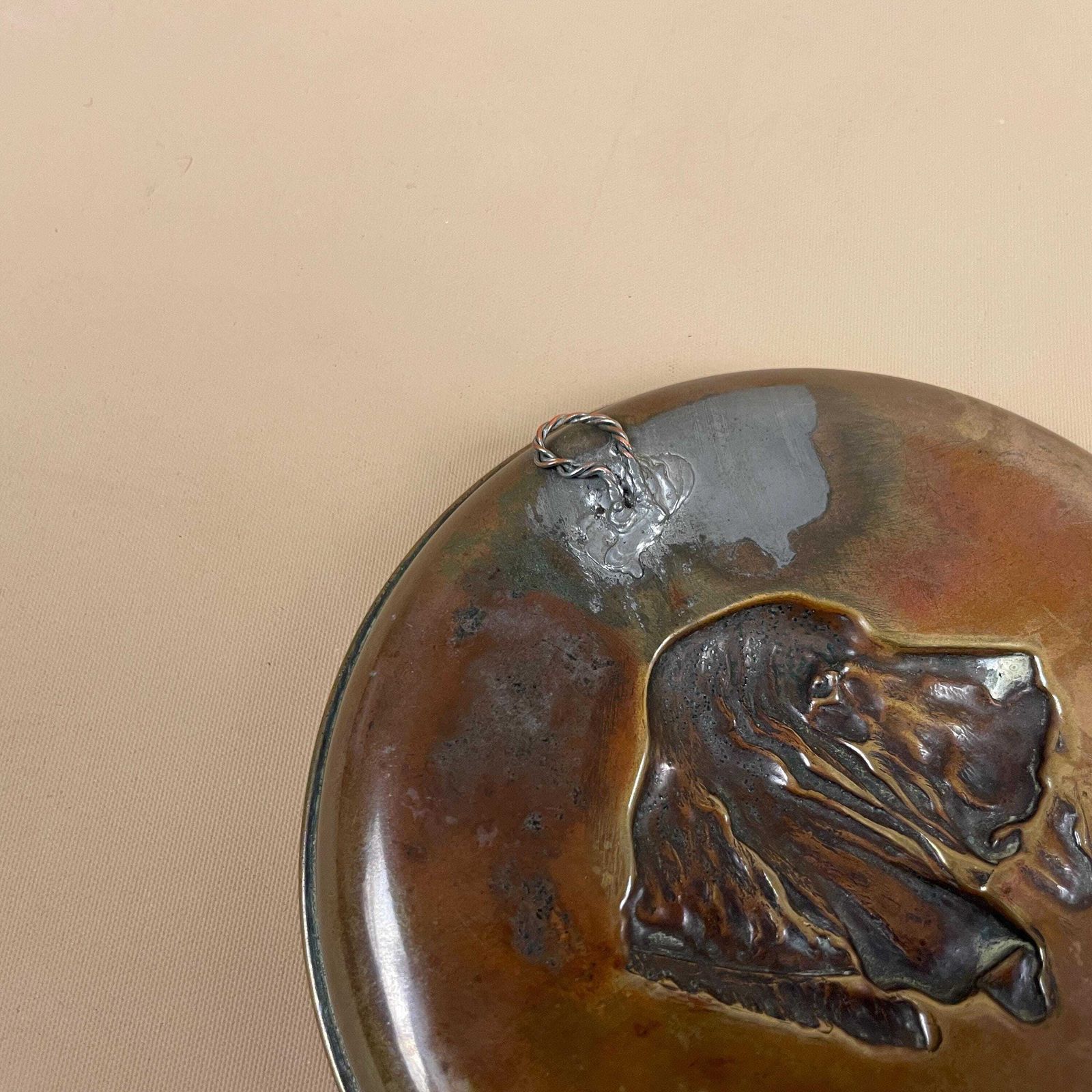 Vintage Decorative Gold Brass Bowl Basset Hound Dog Trinket Key Dish Holder Round Display Old Aged Metal Puppy Face photo vinterior