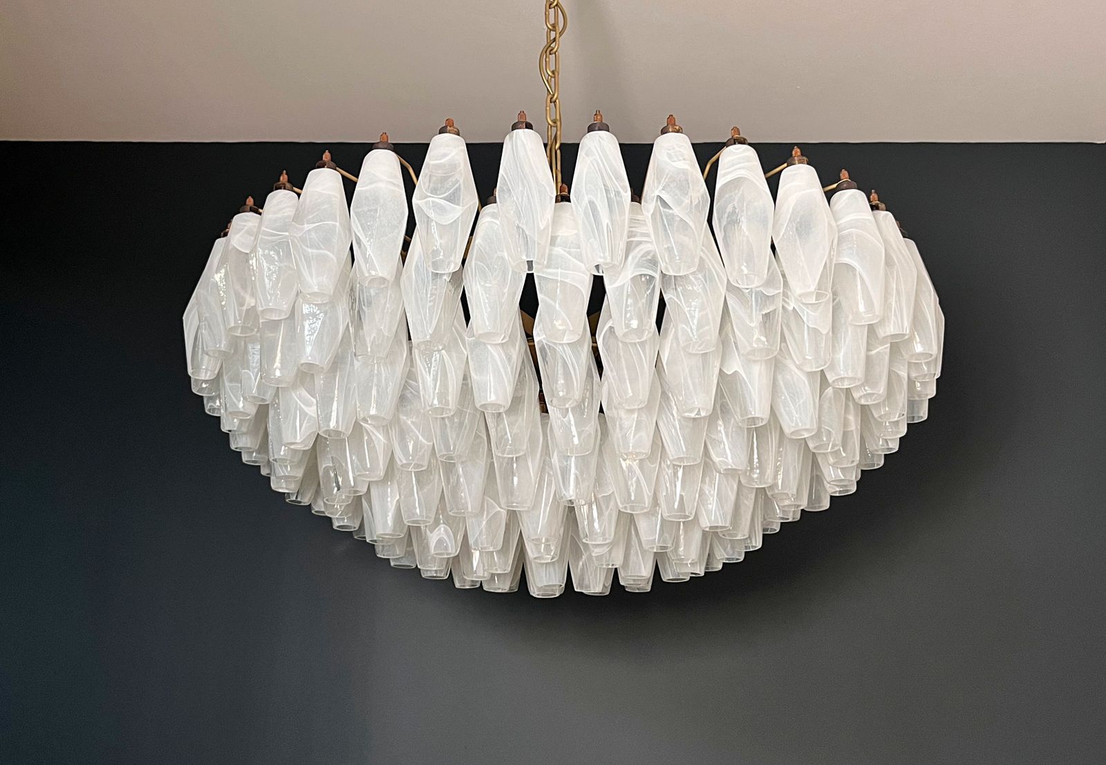 Lighting Amazing Murano Glass Candelier   185 Poliedri White Alabaster photo