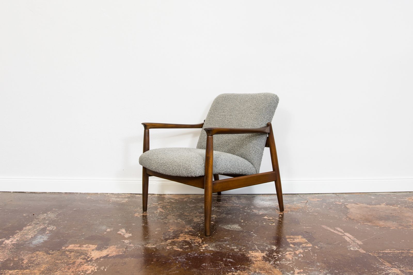 photo furniture Pair Of Mid Century Armchairs, By Edmund Homa, Poland, 1960s