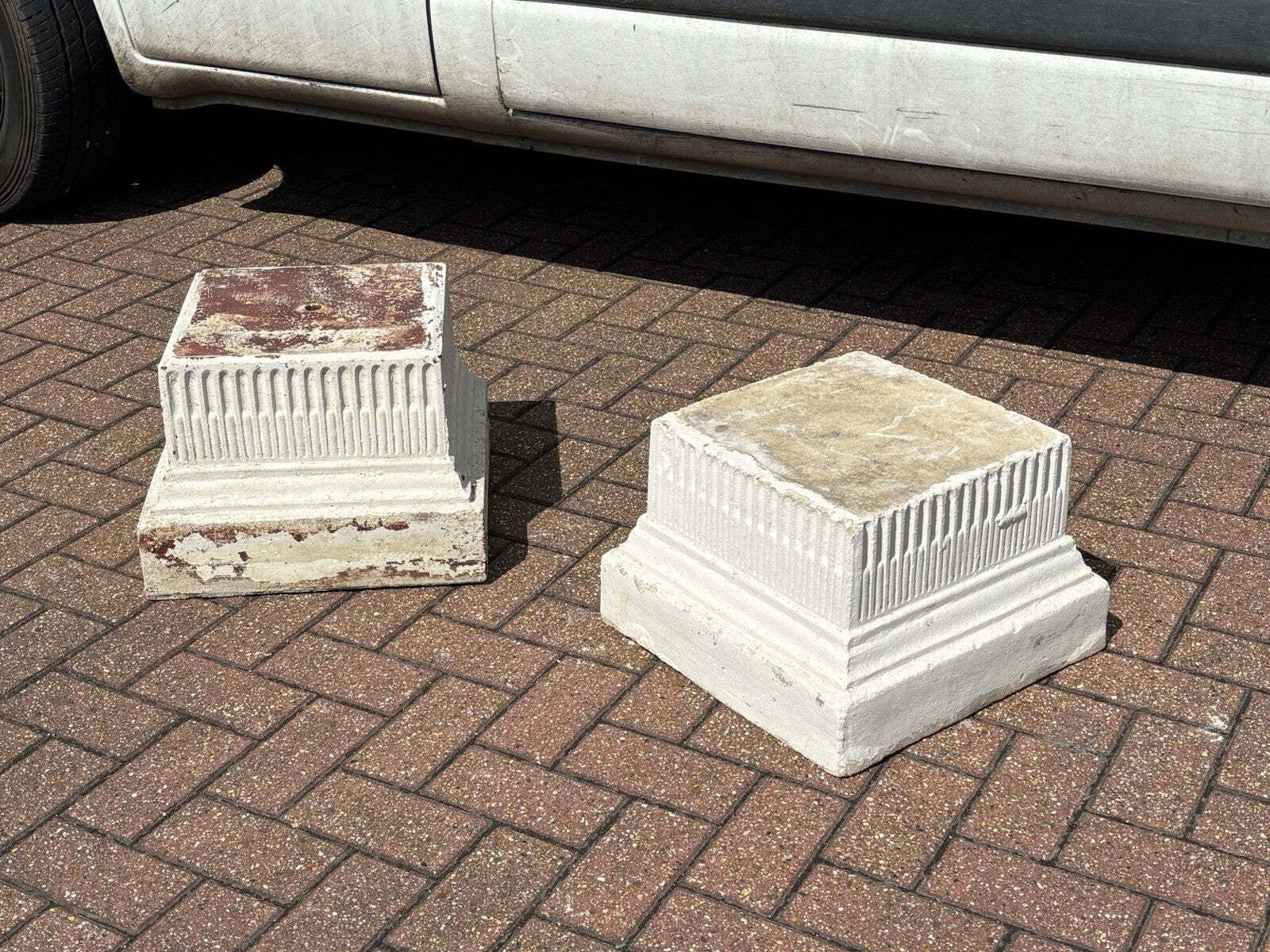 2490.0 Pair Of Classical Diana & The Hunter Garden Statues On Based. Large In Size photo