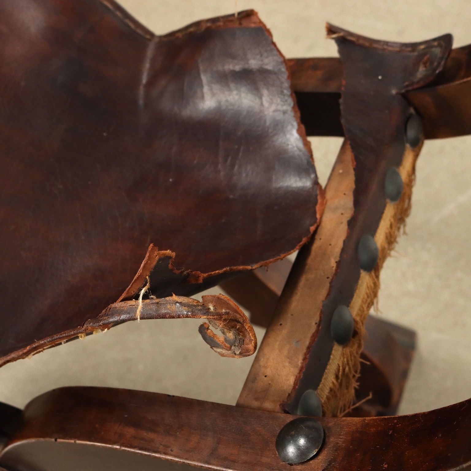 Antique Neo Renaissance Chair Walnut Leather Italy XX Century photo vinterior