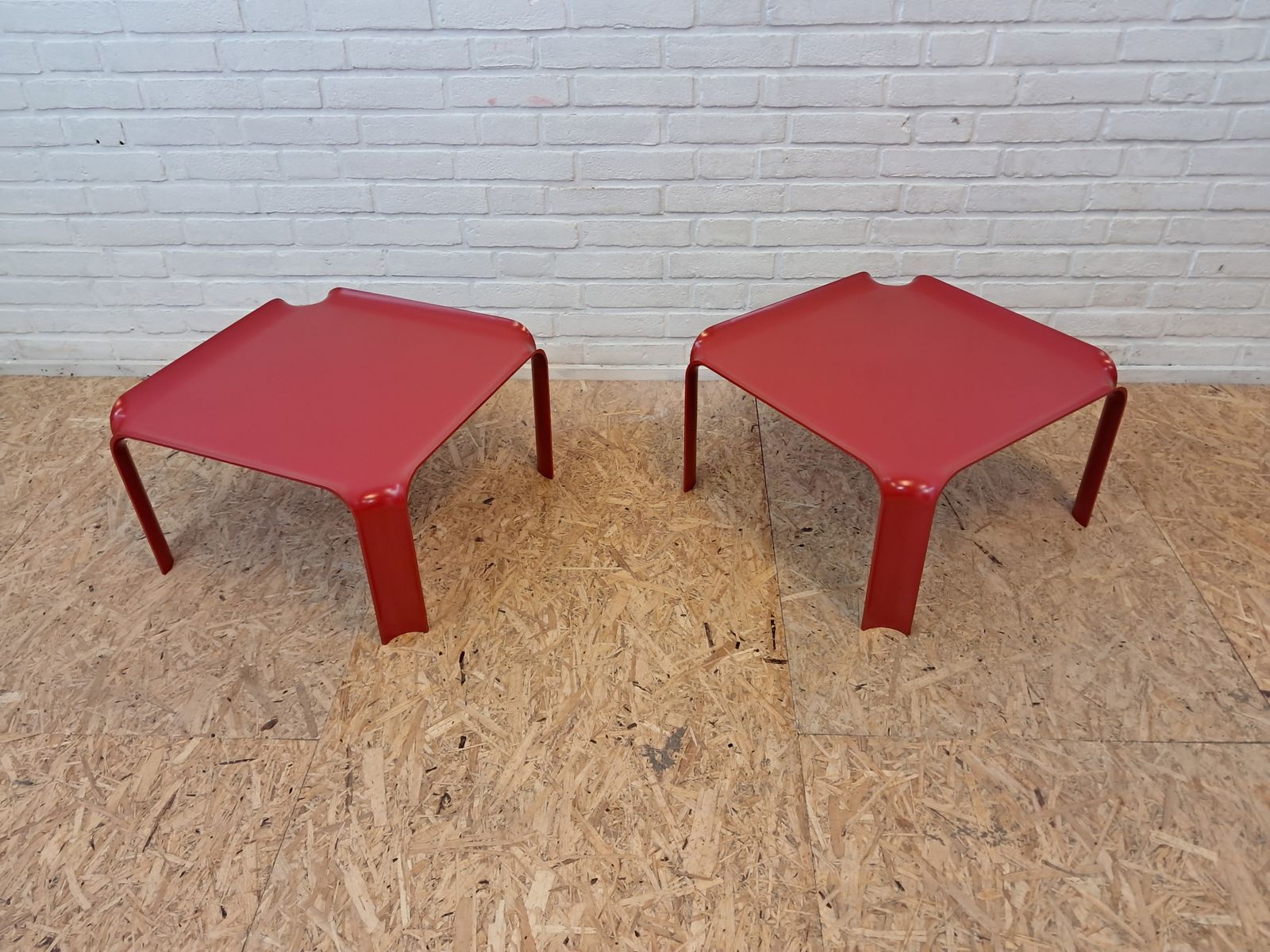 Artifort 877 Side Tables, By Pierre Paulin