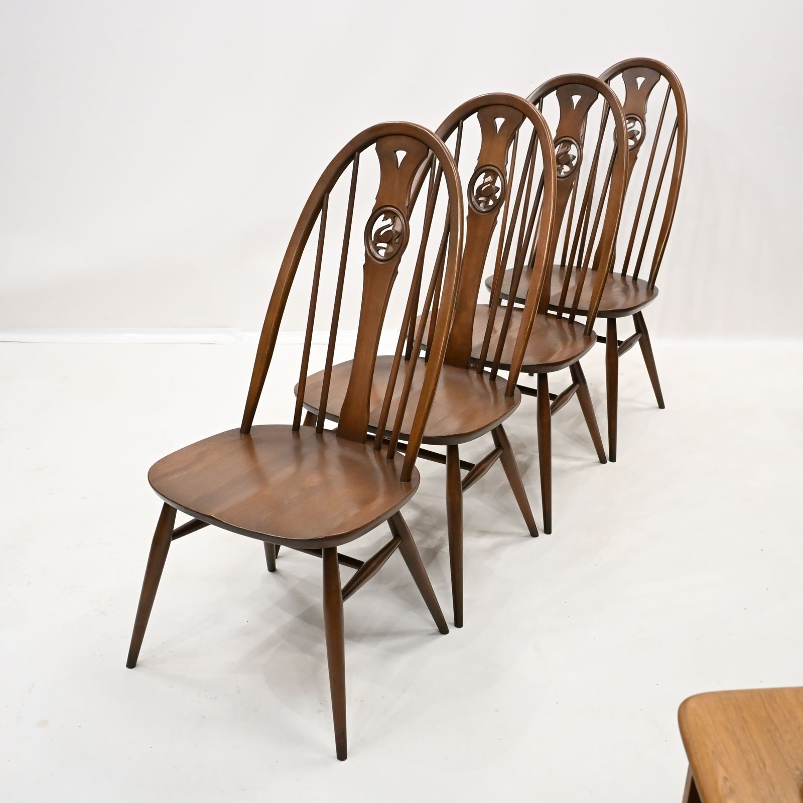 4 Ercol Windsor Swan Bow Back Dining Chairs Golden Dawn #876 Free Uk Delivery photo for sale