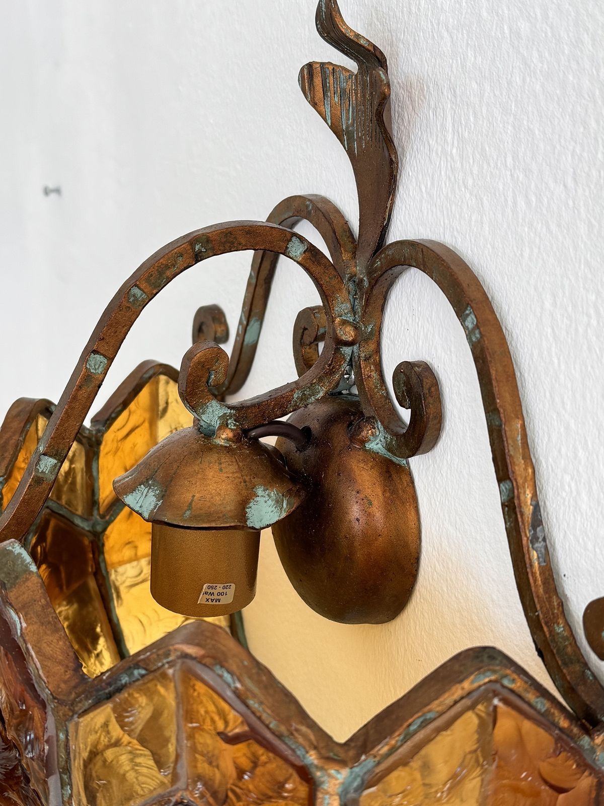 photo vinterior Pair Of Sconces In Wrought Iron And Hammered Glass By Longobard, Italy, 1970s