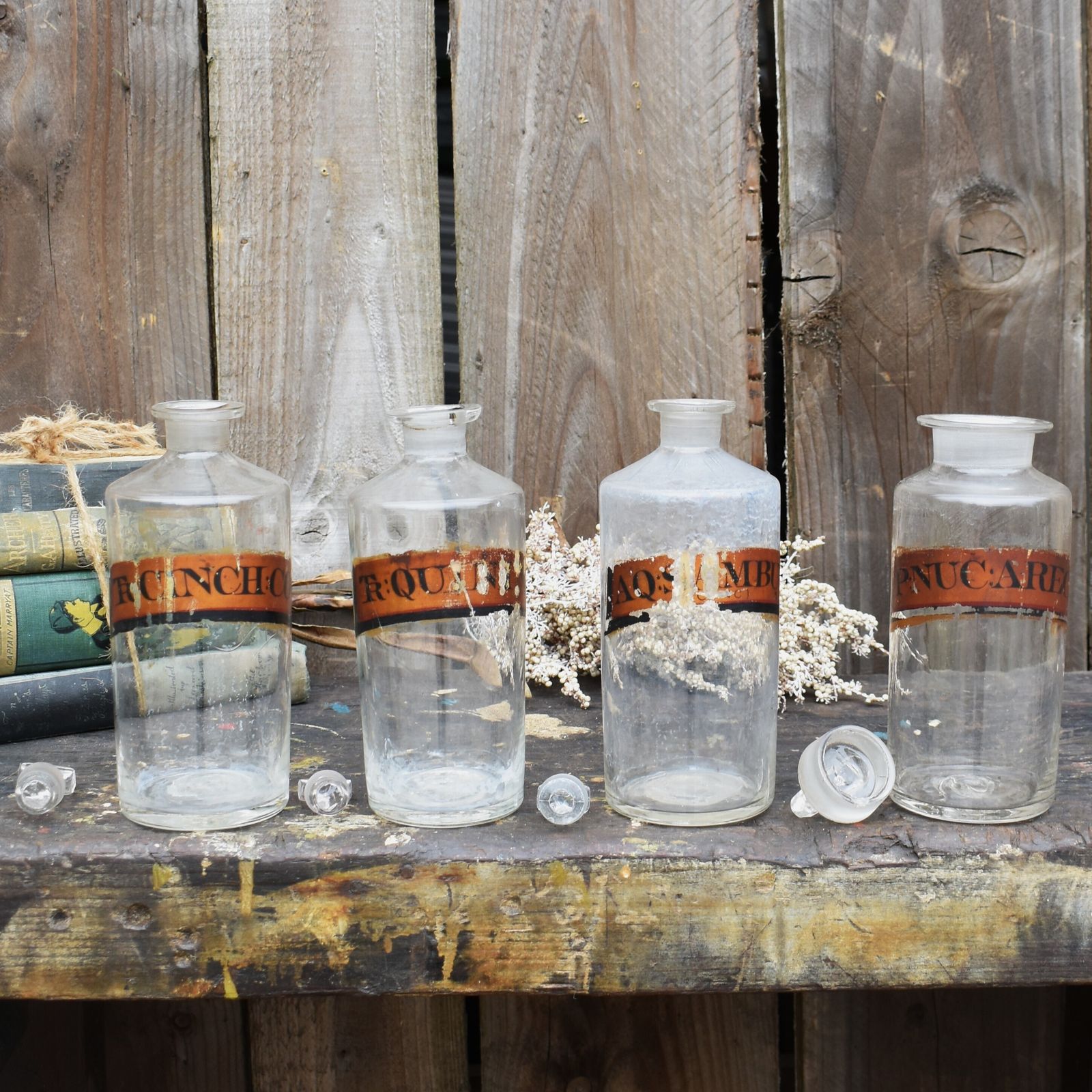 Woonaccessoires Antique Victorian Chemist Apothecary Tincture Hand Blown Pontil Bottle Set Of 4 photo